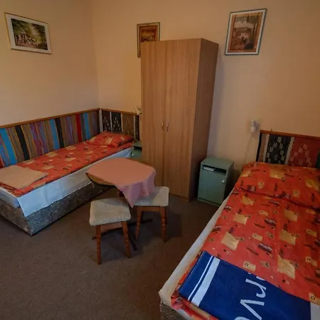 Koberc Panzio, Udulohazak Es Etterem Bed & Breakfast Bozsva