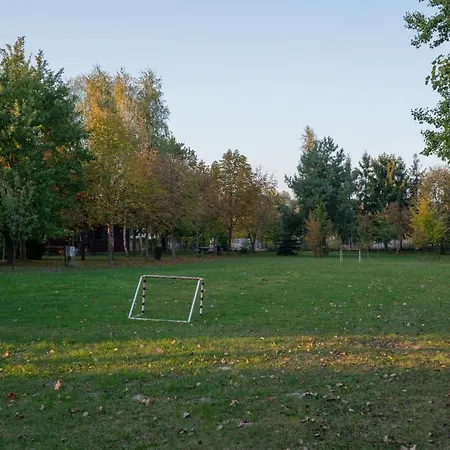 Koberc Panzio, Udulohazak Es Etterem * Bozsva