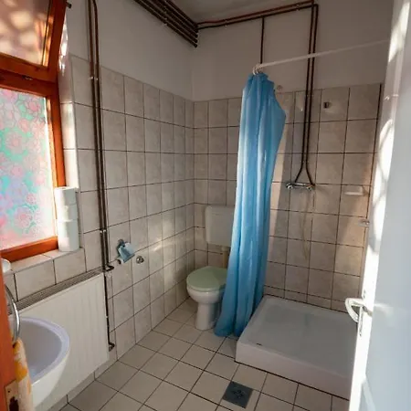 Bed & Breakfast Koberc Panzio, Udulohazak Es Etterem *