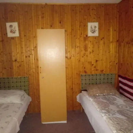 Bed & Breakfast Koberc Panzio, Udulohazak Es Etterem *