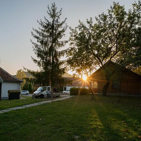 Bed & Breakfast Koberc Panzio, Udulohazak Es Etterem Bozsva
