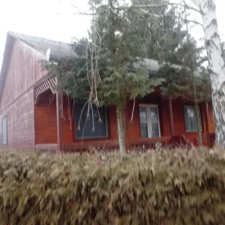Koberc Panzio, Udulohazak Es Etterem *