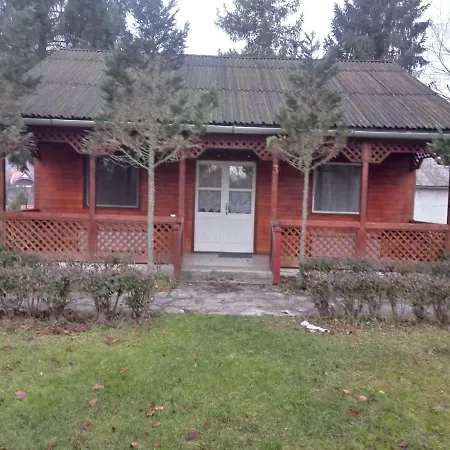 Koberc Panzio, Udulohazak Es Etterem *