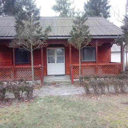 Koberc Panzio, Udulohazak Es Etterem *